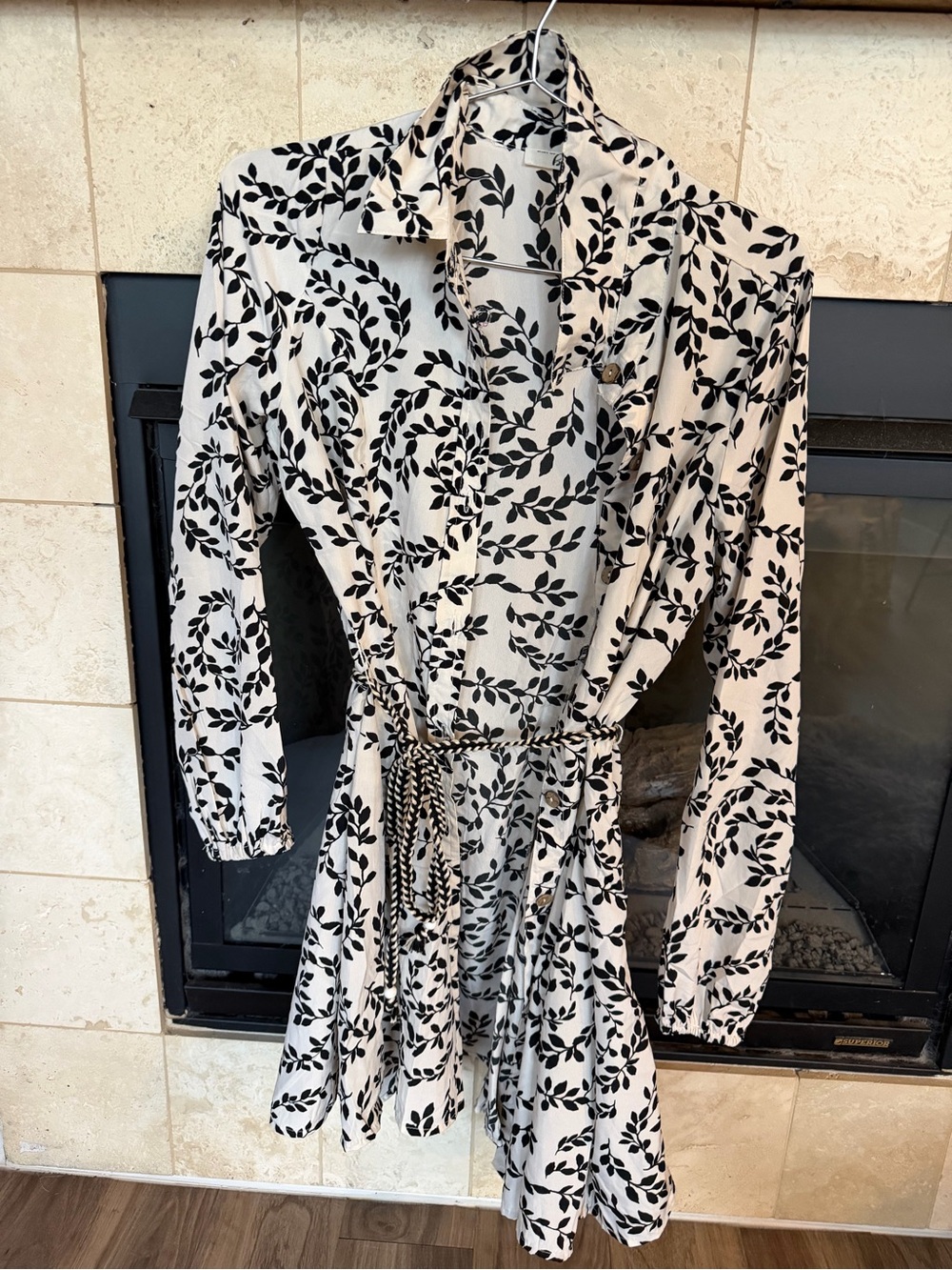 Blush Black Leaf-Print Cream Long-Sleeve Shirt Dress